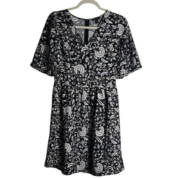 NWOT Ann Taylor Floral Midi Dress Flutter Sleeve Black White Whymsical Classic - Picture 1 of 12